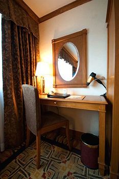 In-Room Business Center